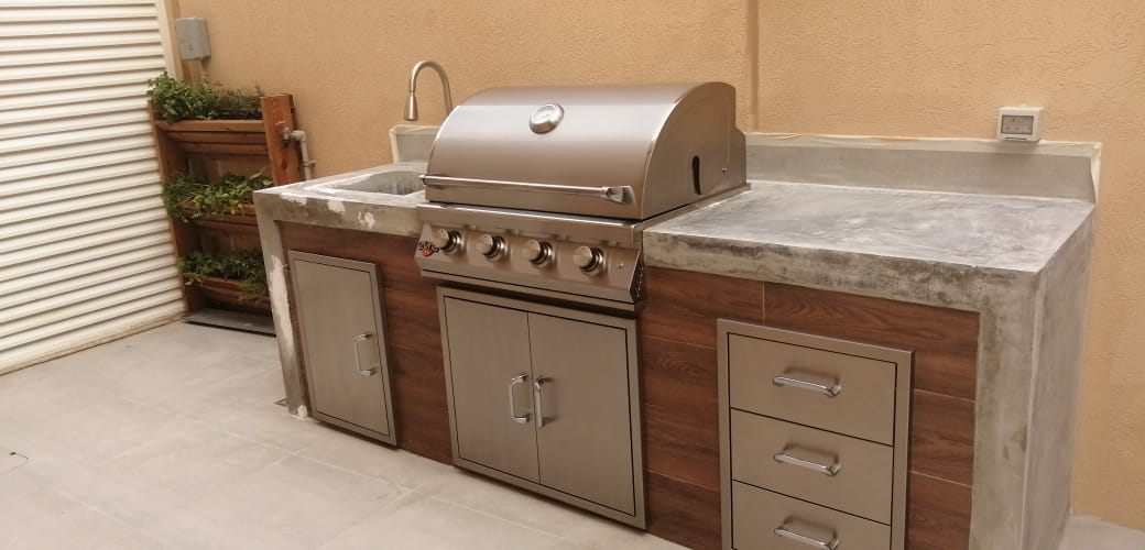 Outdoor kitchen bbq