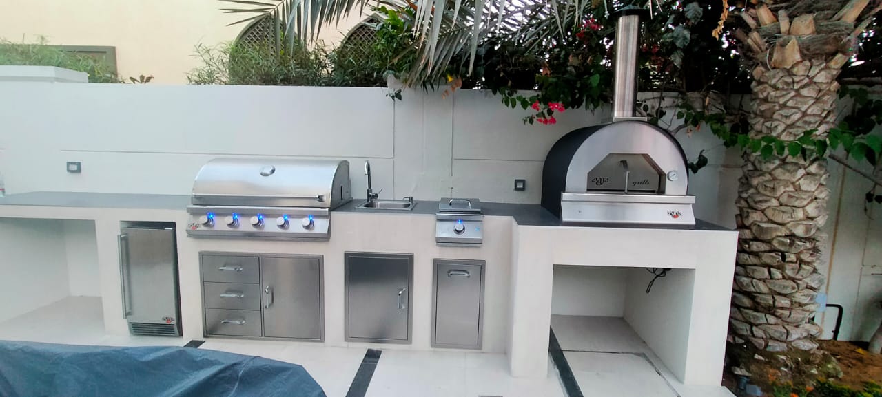 Outdoor kitchen bbq