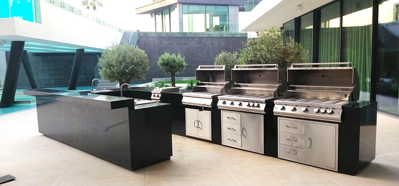 outdoor kitchen bbq
